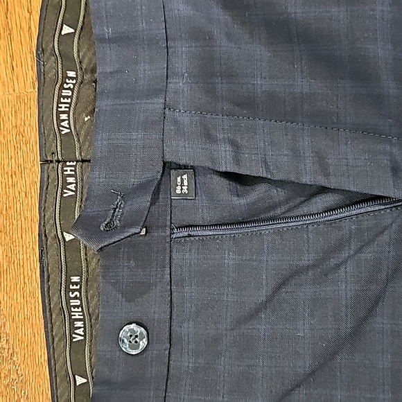 Van Heusen Navy Blue Dress Pants - Picture 2 of 3